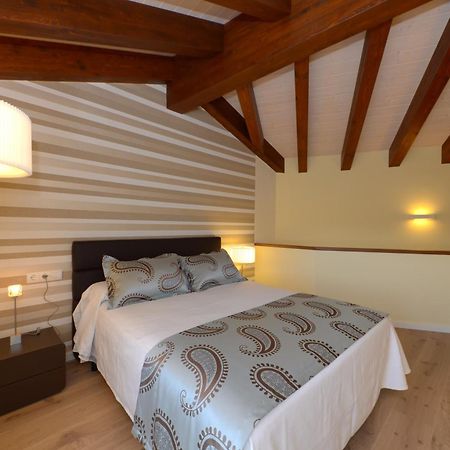 Apartamentos El Palacete De Aínsa Esterno foto