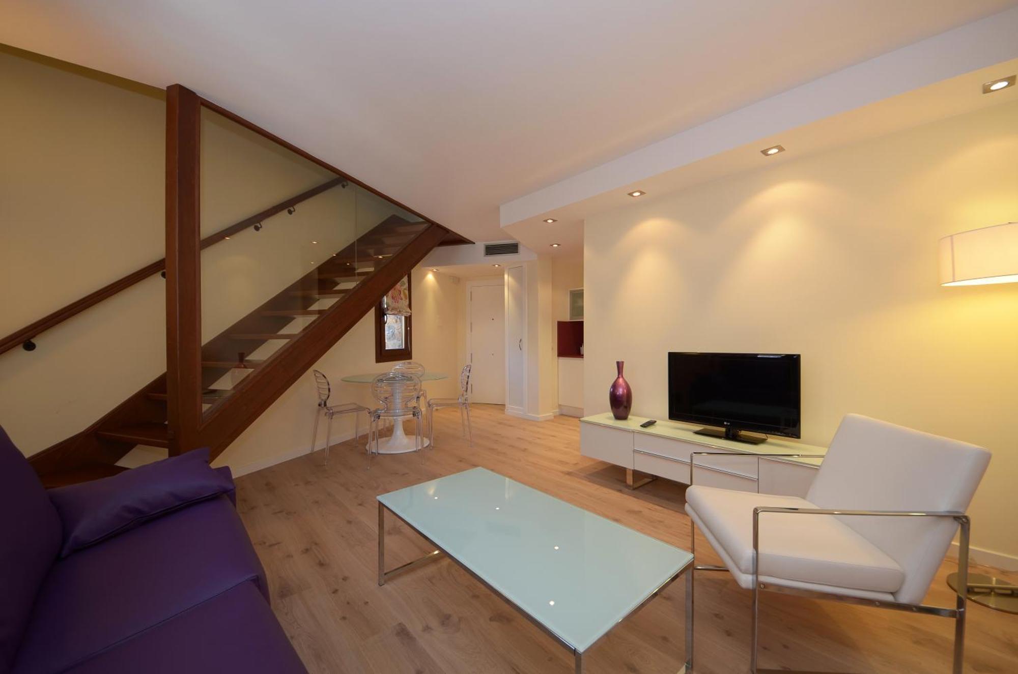Apartamentos El Palacete De Aínsa Esterno foto