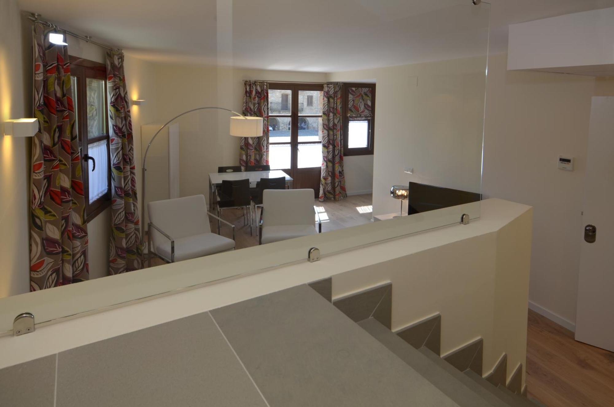 Apartamentos El Palacete De Aínsa Esterno foto