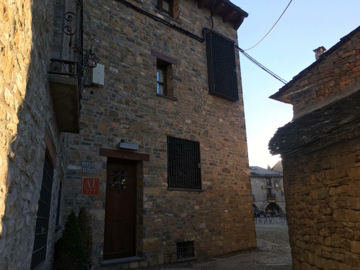 Apartamentos El Palacete De Aínsa Esterno foto